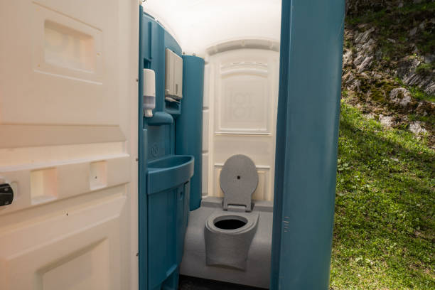 Best Portable restroom trailer rental  in Colfax, IL